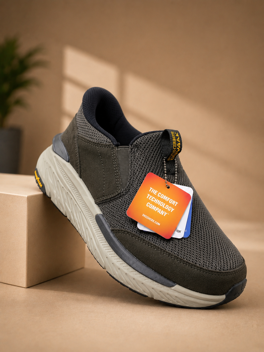 Skechers GOwalk Arch Fit Slip-