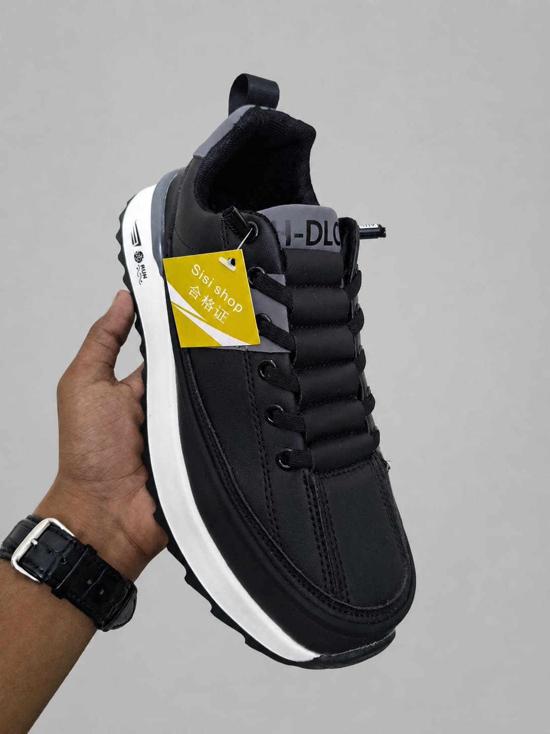 VoltPro Shock-comfort sneaker